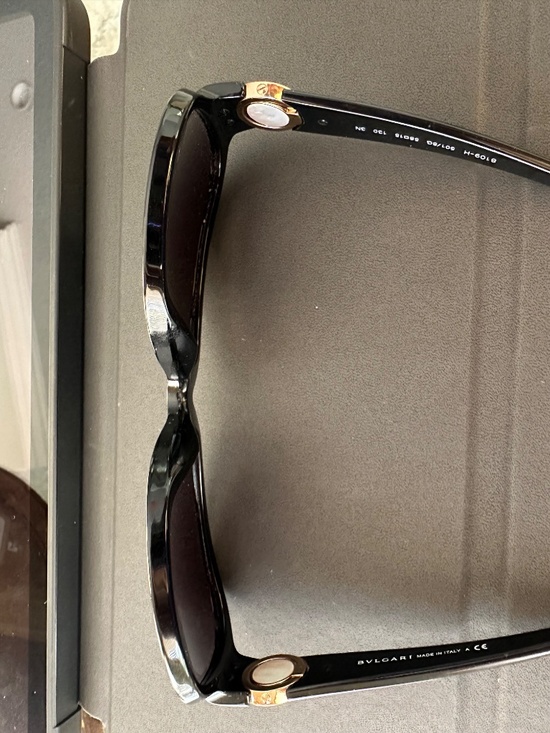Authentic Bvlgari Black Sunglasses – Excellent Condition – One Arm Missing Screw main image 9